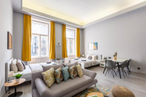 Global Living - Downtown Rákóczi Apartment in the Heart of Budapest